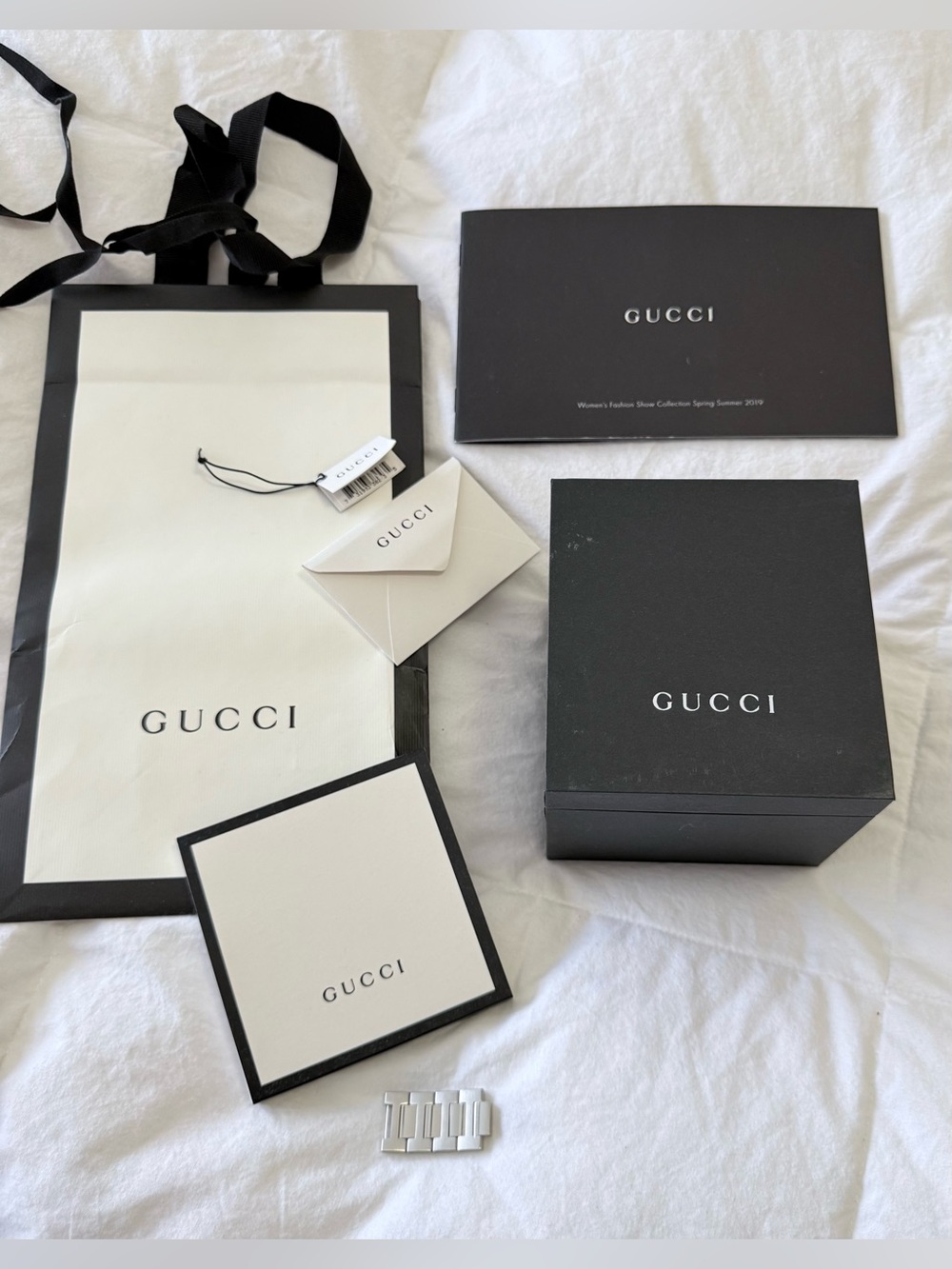 Gucci | Men’s Unisex | GG2570 YA142308 Stainless Steel Silver Watch | Full Set - Picture 10 of 13